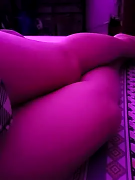 Night nice12 online show from 09-25-25, 05:05