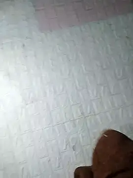 Lyly nuce online show from 10-04-25, 10:02