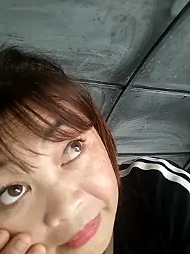 Lyly nuce online show from 10-19-25, 09:54