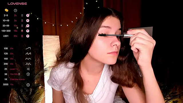 amy cute cat online show from 10-15-25, 08:58