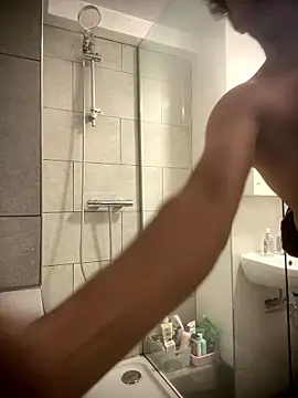 Snapshot of shiitposter_male chatting on 01-07-26, 04:42 shiitposter male online show from 01-07-26, 04:42