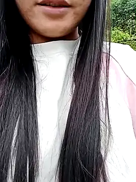 Snapshot of V-vivu-V chatting on 09-24-25, 12:03 V-vivu-V online show from 09-24-25, 12:03