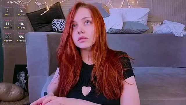 Snapshot of PollyVinice chatting on 03-16-26, 07:56 PollyVinice online show from 03-16-26, 07:56