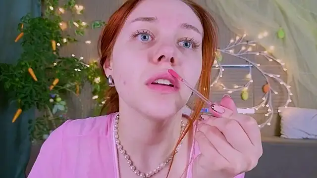 Snapshot of PollyVinice chatting on 04-10-26, 04:55 PollyVinice online show from 04-10-26, 04:55