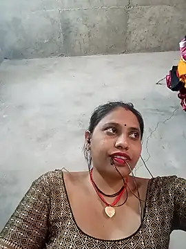 Snapshot of Sandhya_x chatting on 10-08-25, 08:23 Sandhya x online show from 10-08-25, 08:23