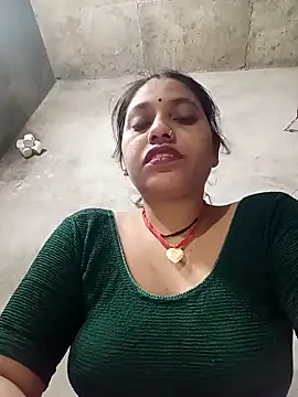 Snapshot of Sandhya_x chatting on 10-18-25, 03:46 Sandhya x online show from 10-18-25, 03:46