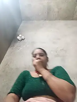 Snapshot of Sandhya_x chatting on 10-26-25, 06:47 Sandhya x online show from 10-26-25, 06:47