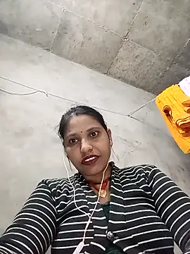 Snapshot of Sandhya_x chatting on 11-05-25, 03:45 Sandhya x online show from 11-05-25, 03:45