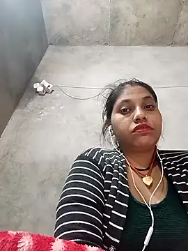 Snapshot of Sandhya_x chatting on 11-11-25, 07:30 Sandhya x online show from 11-11-25, 07:30