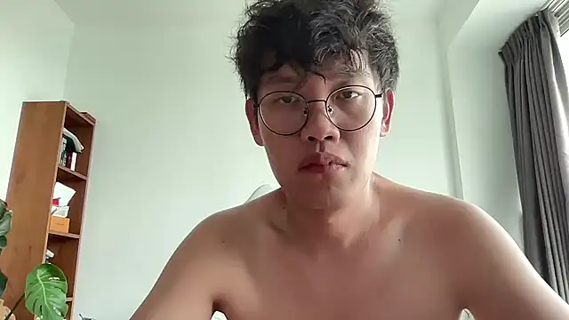 Snapshot of Passionatetwink2 chatting on 10-23-25, 08:02 Passionatetwink2 online show from 10-23-25, 08:02