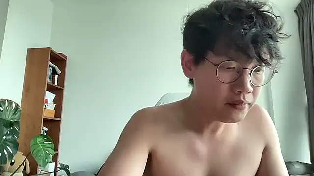 Snapshot of Passionatetwink2 chatting on 10-29-25, 09:55 Passionatetwink2 online show from 10-29-25, 09:55