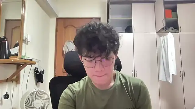 Snapshot of Passionatetwink2 chatting on 11-01-25, 07:32 Passionatetwink2 online show from 11-01-25, 07:32