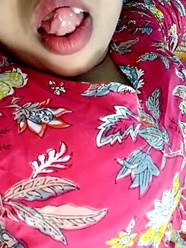 SpicyLaila007 online show from 09-18-25, 04:31