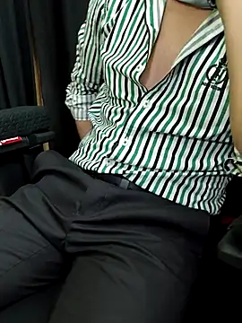 chocolate alone online show from 01-06-26, 08:51