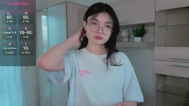 Susan Gardner online show from 11-14-25, 06:12