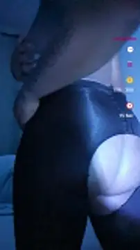 Snapshot of SexyGemBeautyX chatting on 11-17-25, 09:42 SexyGemBeautyX online show from 11-17-25, 09:42