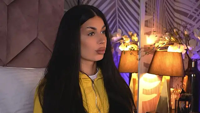 Snapshot of EvaRhea chatting on 02-02-26, 04:00 EvaRhea online show from 02-02-26, 04:00