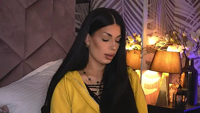 Snapshot of EvaRhea chatting on 02-03-26, 04:32 EvaRhea online show from 02-03-26, 04:32