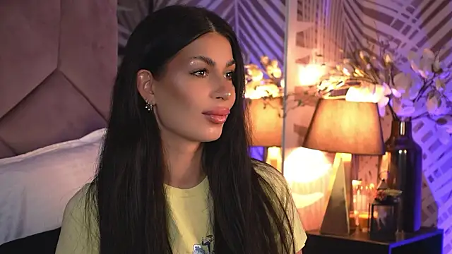 Snapshot of EvaRhea chatting on 02-14-26, 03:58 EvaRhea online show from 02-14-26, 03:58