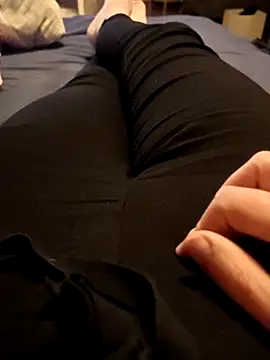 Snapshot of Horny_mummy chatting on 11-13-25, 04:28 Horny mummy online show from 11-13-25, 04:28