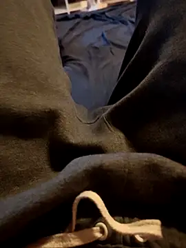 Snapshot of Horny_mummy chatting on 11-23-25, 02:17 Horny mummy online show from 11-23-25, 02:17