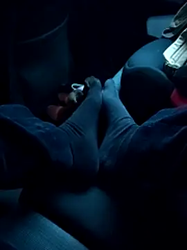 Snapshot of Horny_mummy chatting on 11-24-25, 07:19 Horny mummy online show from 11-24-25, 07:19