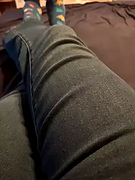 Snapshot of Horny_mummy chatting on 11-27-25, 01:24 Horny mummy online show from 11-27-25, 01:24