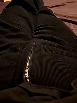 Snapshot of Horny_mummy chatting on 12-17-25, 03:51 Horny mummy online show from 12-17-25, 03:51