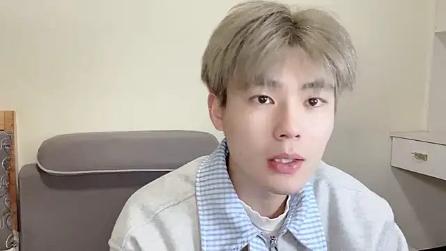 xiaoyang5200 online show from 01-18-26, 03:38