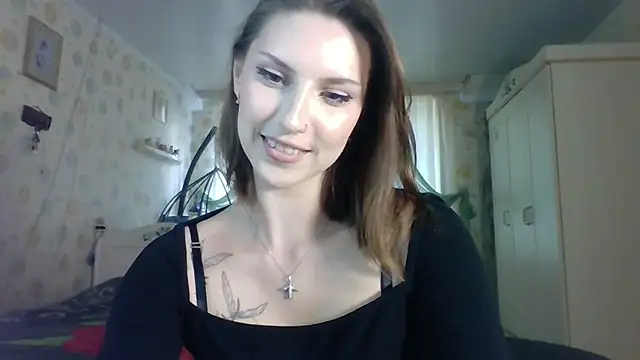 RuxaShade online show from 09-29-25, 12:21