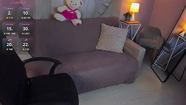 Snapshot of SandraEleson chatting on 02-22-26, 04:02 SandraEleson online show from 02-22-26, 04:02