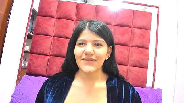 Snapshot of AANGELADIAZZ chatting on 10-26-25, 10:04 AANGELADIAZZ online show from 10-26-25, 10:04