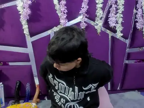 Snapshot of Bruno_Cruzz chatting on 02-04-26, 03:12 Bruno Cruzz online show from 02-04-26, 03:12