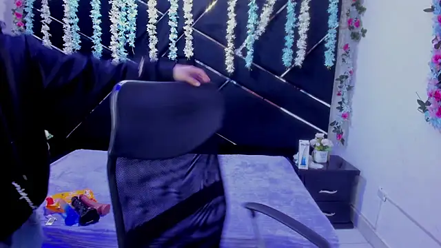 Snapshot of Bruno_Cruzz chatting on 02-10-26, 02:04 Bruno Cruzz online show from 02-10-26, 02:04