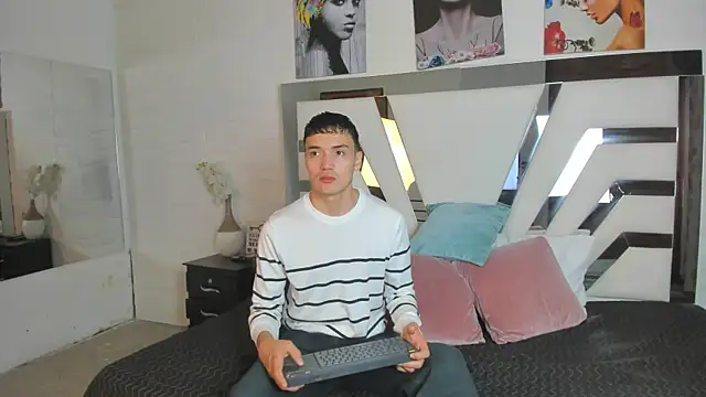 Jacksonflorez online show from 09-30-25, 07:08