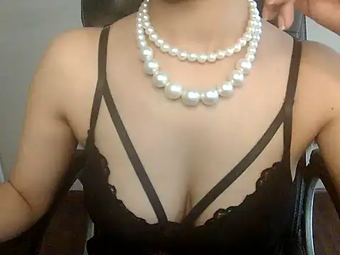 akankshapuri online show from 09-18-25, 06:15