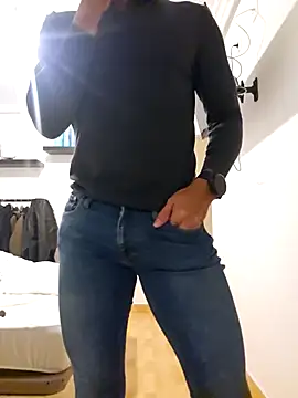 Snapshot of Latinfogoso84 chatting on 11-18-25, 06:56 Latinfogoso84 online show from 11-18-25, 06:56