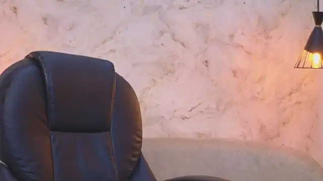 Valentino Thompson online show from 10-07-25, 07:44