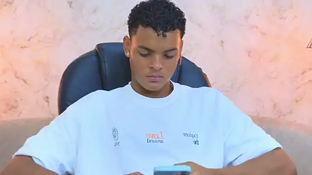 Valentino Thompson online show from 10-09-25, 08:18