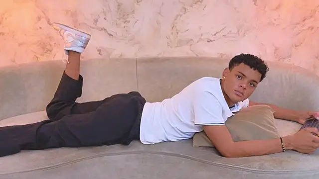 Valentino Thompson online show from 10-14-25, 07:58