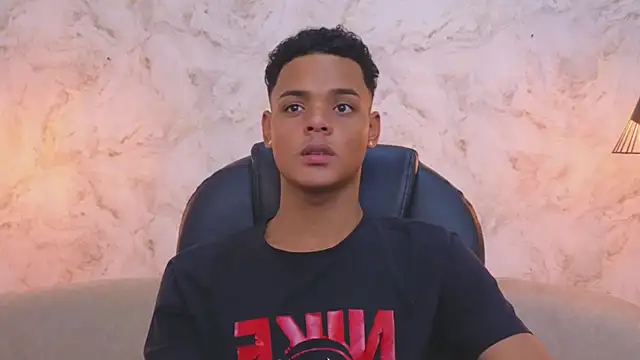 Valentino Thompson online show from 10-31-25, 08:10