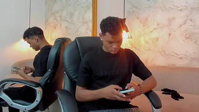 Valentino Thompson online show from 11-13-25, 08:19