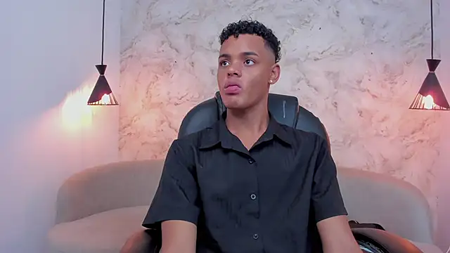 Valentino Thompson online show from 11-19-25, 08:20