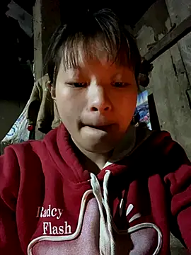 Snapshot of Mai_bb chatting on 11-02-25, 10:50 Mai bb online show from 11-02-25, 10:50