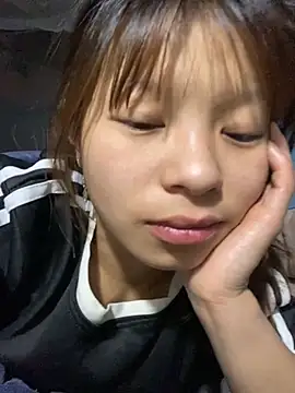 Snapshot of Mai_bb chatting on 11-19-25, 05:35 Mai bb online show from 11-19-25, 05:35