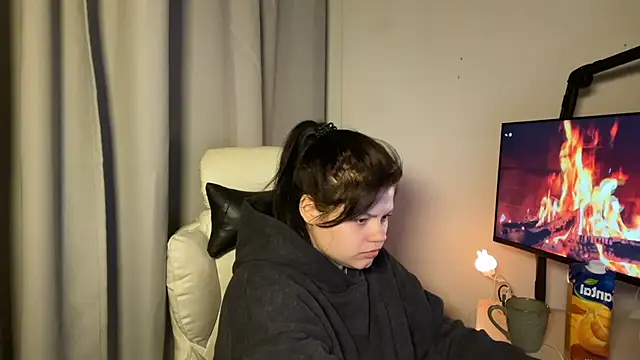 GoddessDarina online show from 10-25-25, 11:54