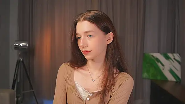 RoxieBolich online show from 09-18-25, 01:35