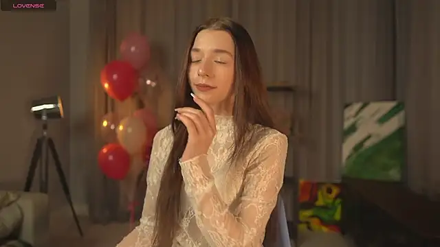 RoxieBolich online show from 10-14-25, 03:02