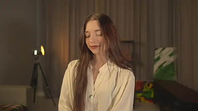 RoxieBolich online show from 10-24-25, 01:40