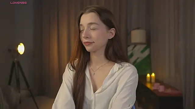 RoxieBolich online show from 11-21-25, 01:54